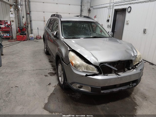 2011 Subaru Outback 2.5i Premium მანქანა იყიდება აუქციონზე, vin: 4S4BRBCC3B3330177, აუქციონის ნომერი: 44567169