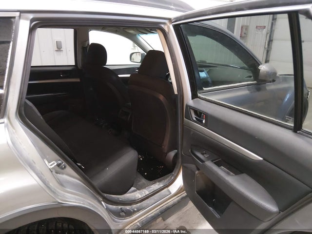 2011 Subaru Outback 2.5i Premium მანქანა იყიდება აუქციონზე, vin: 4S4BRBCC3B3330177, აუქციონის ნომერი: 44567169