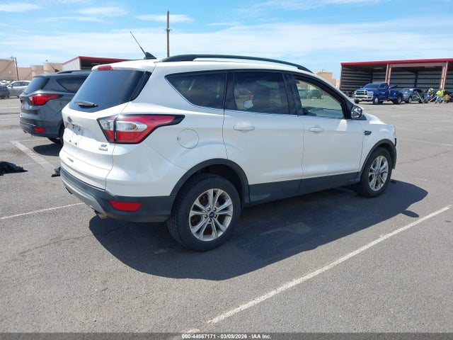 1FMCU0GD9JUD29831 Ford ESCAPE SE