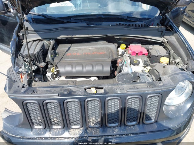 ZACCJBCB9JPJ02960 Jeep Renegade Trailhawk 4x4