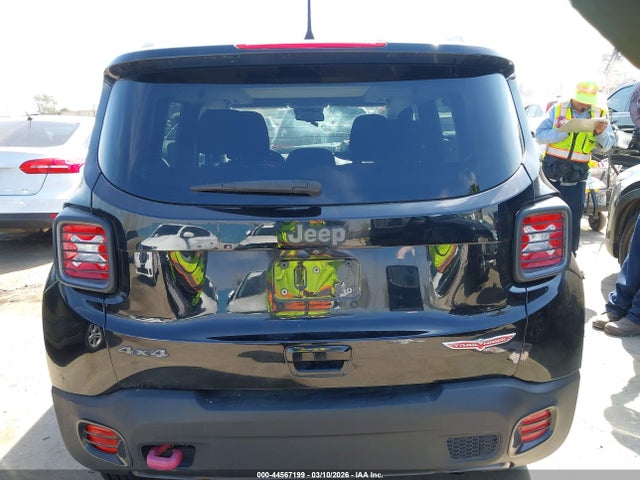 ZACCJBCB9JPJ02960 Jeep Renegade Trailhawk 4x4