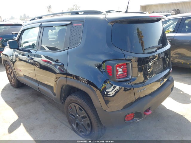 ZACCJBCB9JPJ02960 Jeep Renegade Trailhawk 4x4