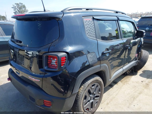 ZACCJBCB9JPJ02960 Jeep Renegade Trailhawk 4x4