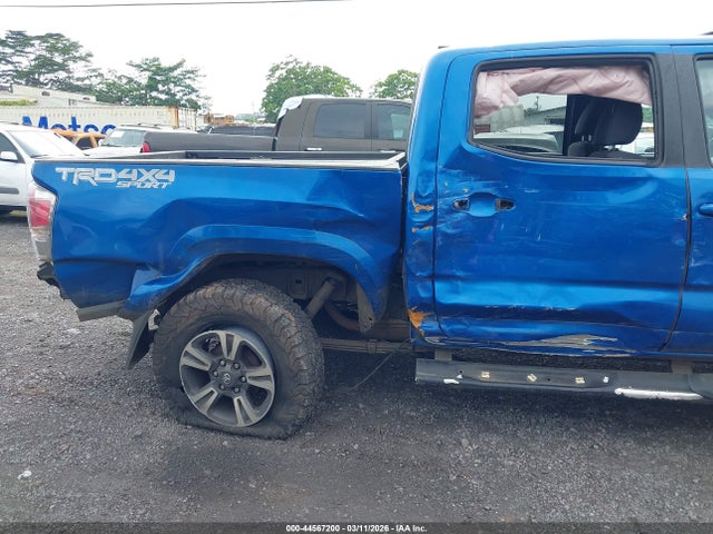 Продажа на аукционе авто 2016 Toyota Tacoma Trd Sport, vin: 3TMCZ5AN6GM007438, номер лота: 44567200