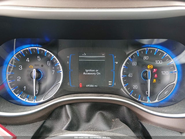 2018 Chrysler Pacifica Touring Plus მანქანა იყიდება აუქციონზე, vin: 2C4RC1FG9JR187352, აუქციონის ნომერი: 44567265