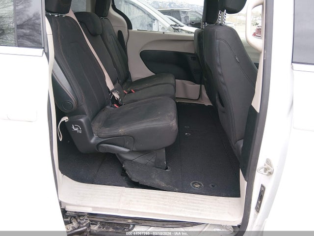 2018 Chrysler Pacifica Touring Plus მანქანა იყიდება აუქციონზე, vin: 2C4RC1FG9JR187352, აუქციონის ნომერი: 44567265