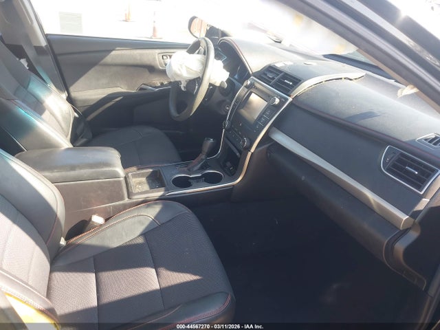 4T1BF1FK2HU288383 Toyota CAMRY SE