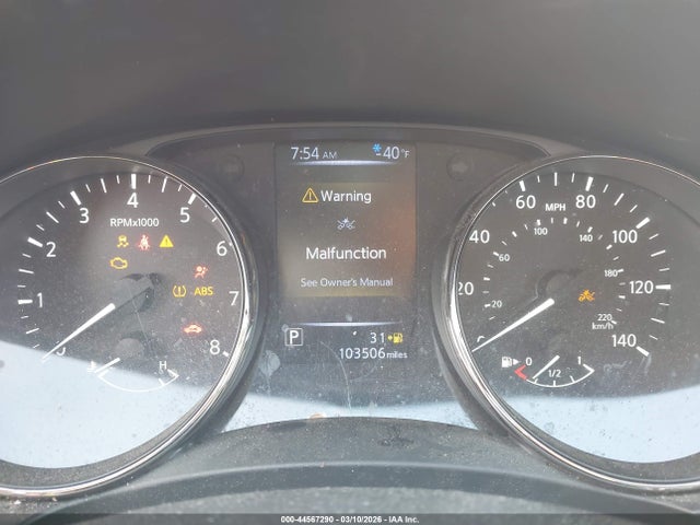 JN1BJ1CR2JW262707 Nissan Rogue Sport S
