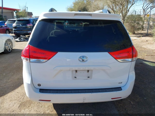 Toyota Sienna Le V6 8 Passenger 2014 5TDKK3DC2ES511013 Image 16