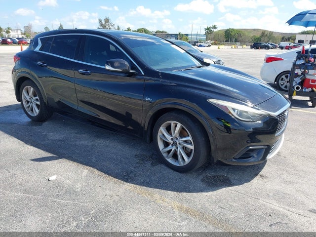 2018 INFINITI QX30 SJKCH5CP1JA060146