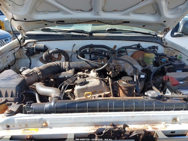 Aukcja sprzedaży 2000 Toyota Tacoma, vin: 5TEPM62N0YZ700028, numer aukcji: 44567328