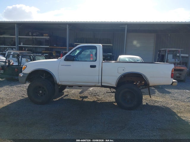 Aukcja sprzedaży 2000 Toyota Tacoma, vin: 5TEPM62N0YZ700028, numer aukcji: 44567328