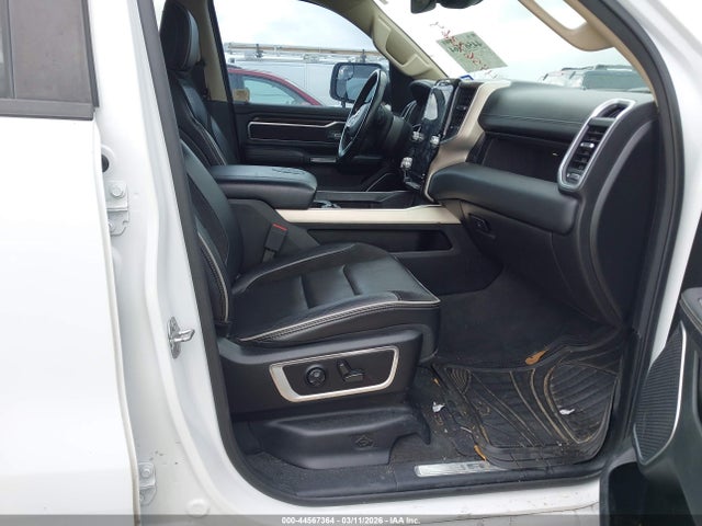 2021 Ram 1500 Laramie  4x4 5'7 Box მანქანა იყიდება აუქციონზე, vin: 1C6SRFJT3MN611800, აუქციონის ნომერი: 44567364