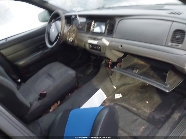 2010 FORD CROWN VICTORIA 2FABP7BV6AX105642 Photo 4