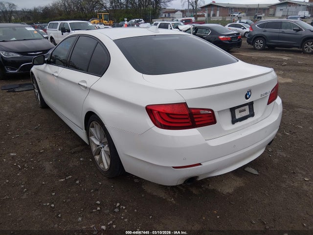 2011 Bmw 535i Xdrive მანქანა იყიდება აუქციონზე, vin: WBAFU7C50BC777548, აუქციონის ნომერი: 44567445