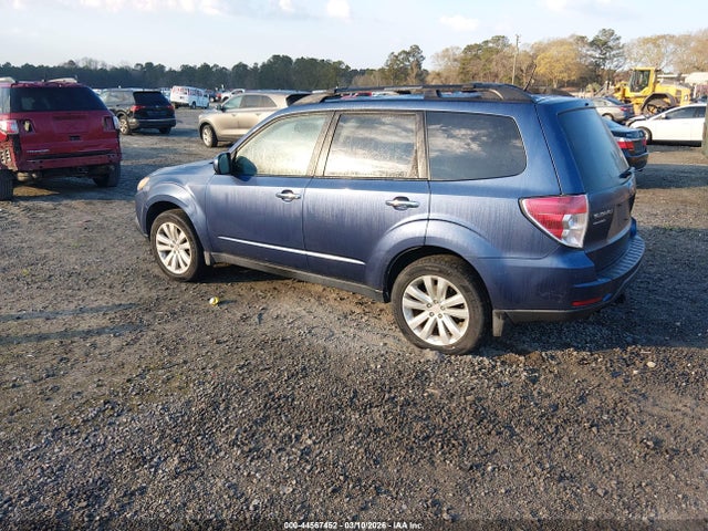 Продаж на аукціоні авто 2011 Subaru Forester 2.5x Premium, vin: JF2SHADC2BH756415, номер лоту: 44567452