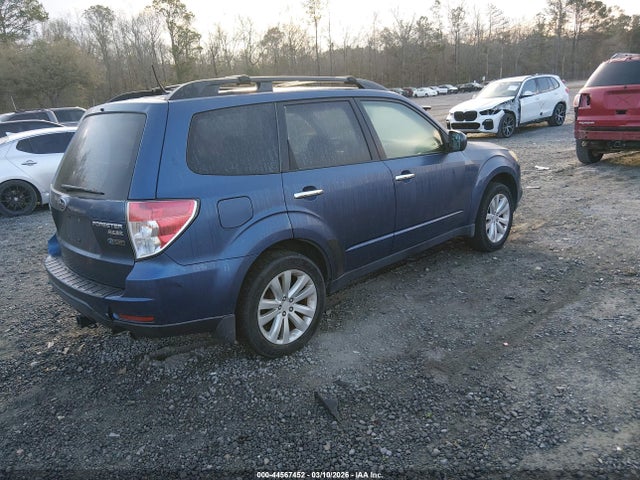 Продаж на аукціоні авто 2011 Subaru Forester 2.5x Premium, vin: JF2SHADC2BH756415, номер лоту: 44567452