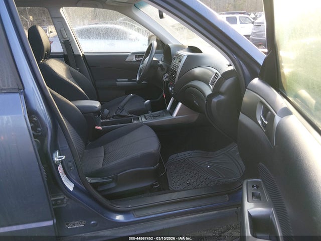 Продаж на аукціоні авто 2011 Subaru Forester 2.5x Premium, vin: JF2SHADC2BH756415, номер лоту: 44567452