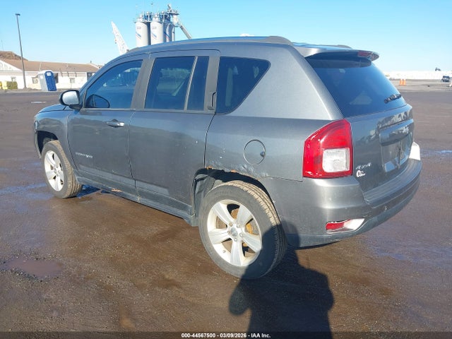 2012 JEEP COMPASS 1C4NJDEB3CD661989 Photo 2