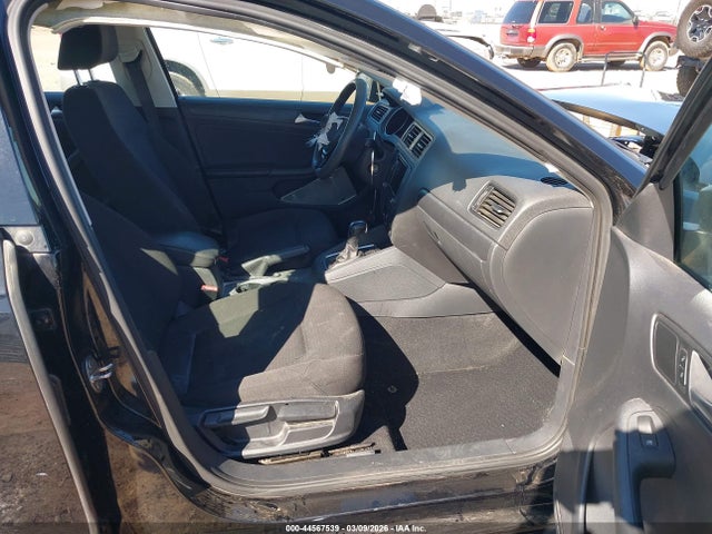 3VW267AJ2GM300473 Volkswagen Jetta 1.4t S
