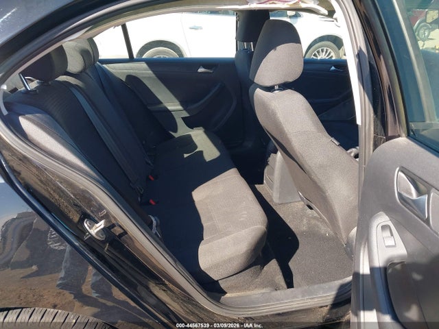 3VW267AJ2GM300473 Volkswagen Jetta 1.4t S