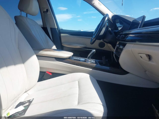 2015 BMW X5 5UXKR0C59F0P15565 Photo 4
