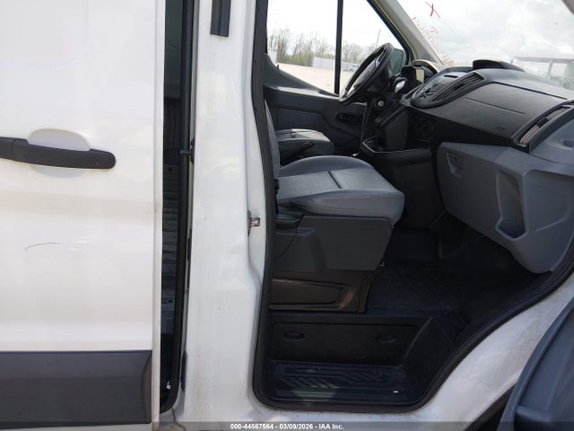 1FTYR2CM2KKA02035 Ford Transit-250