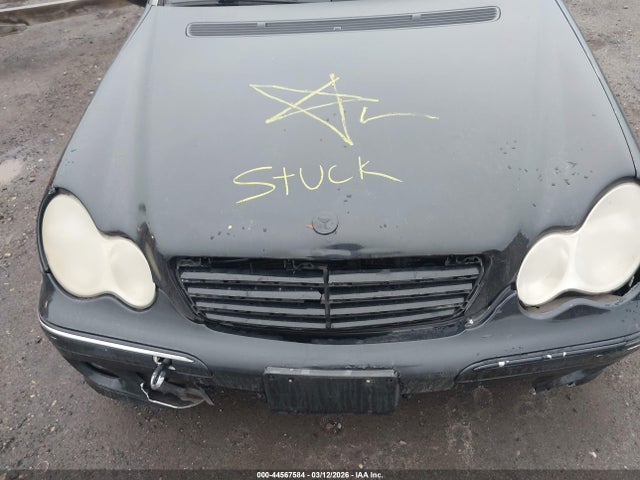 44567584 :رقم المزاد ، WDBRF81J95F701392 vin ، 2005 Mercedes-benz C 240 Luxury 4matic مزاد بيع