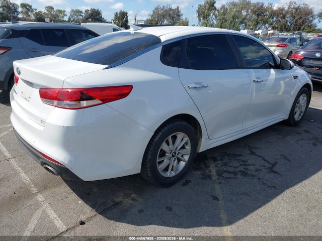2016 Kia Optima Lx მანქანა იყიდება აუქციონზე, vin: 5XXGT4L34GG070158, აუქციონის ნომერი: 44567658