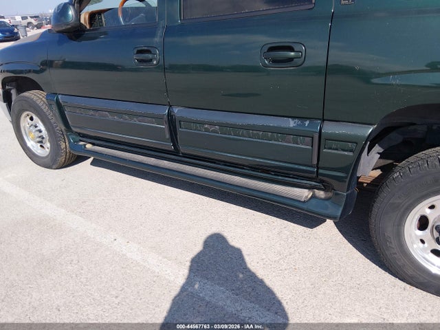 Продаж на аукціоні авто 2001 Chevrolet Suburban 2500 Lt, vin: 3GNGK26G61G213497, номер лоту: 44567763