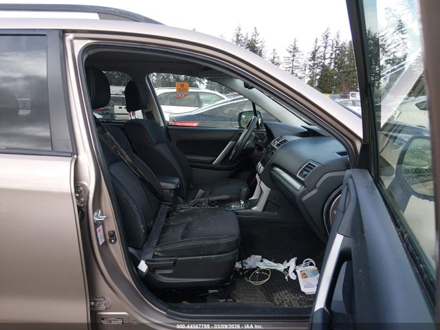 JF2SJAFC6GH522268 Subaru Forester 2.5i Premium
