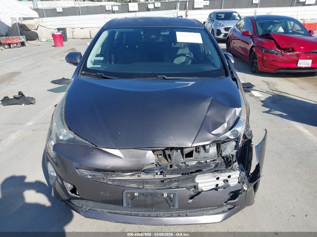 Toyota Prius Three Touring 2016 JTDKARFU6G3507286 Image 12