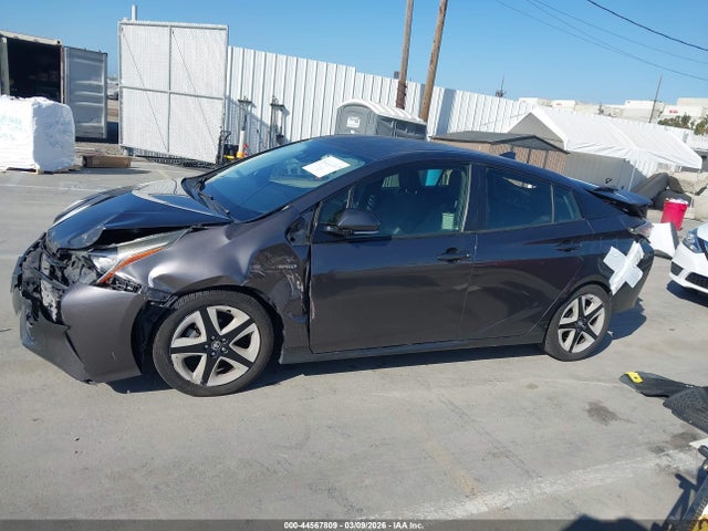 Toyota Prius Three Touring 2016 JTDKARFU6G3507286 Image 14