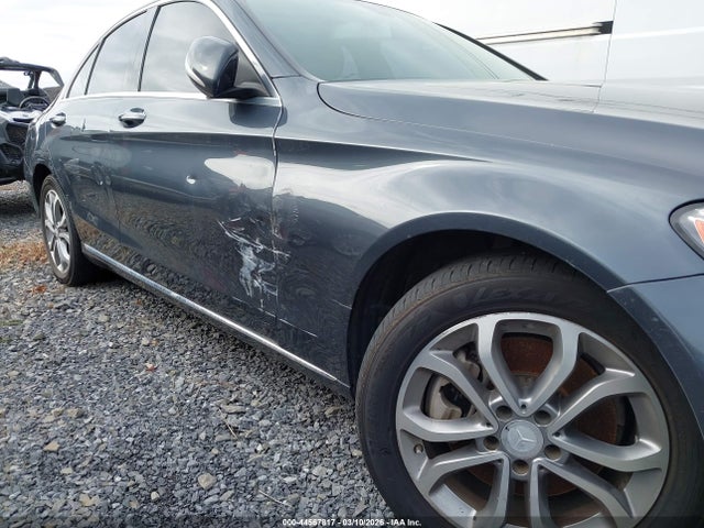 44567817 :رقم المزاد ، 55SWF4KBXFU058351 vin ، 2015 Mercedes-benz C 300 4matic مزاد بيع