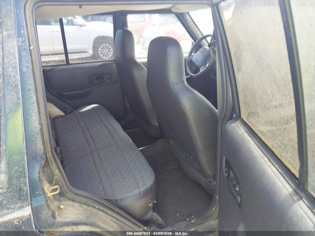 Продажа на аукционе авто 2000 Jeep Cherokee Sport, vin: 1J4FT48S0YL261048, номер лота: 44567823