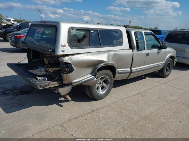 44567842 :رقم المزاد ، 1GCCS19X1W8193217 vin ، 1998 Chevrolet S-10 Ls Fleetside مزاد بيع