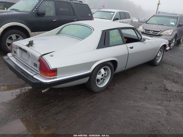 44567862 :رقم المزاد ، SAJNV5844FC118055 vin ، 1985 Jaguar Xjs مزاد بيع