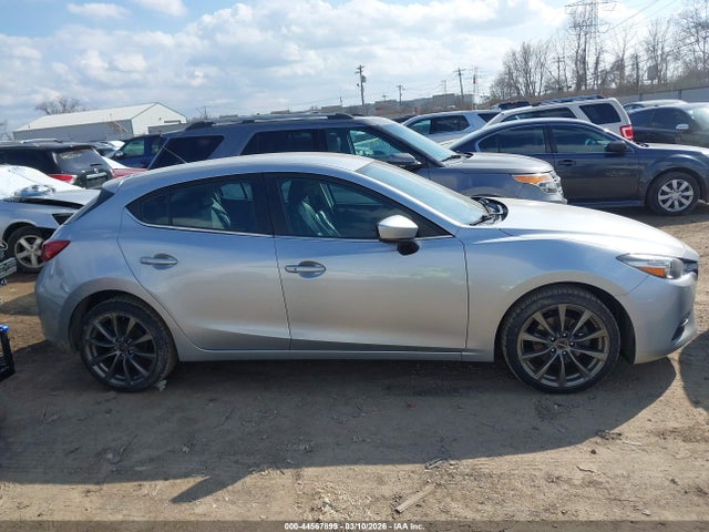 44567899 :رقم المزاد ، 3MZBN1L39JM228158 vin ، 2018 Mazda Mazda3 Touring مزاد بيع