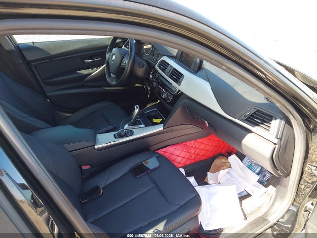 2018 BMW 320I WBA8A9C57JAH14781 Photo 4