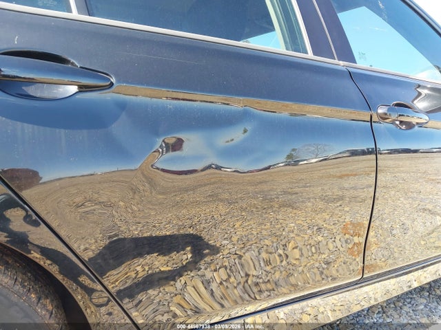 2018 BMW 320I WBA8A9C57JAH14781 Photo 5