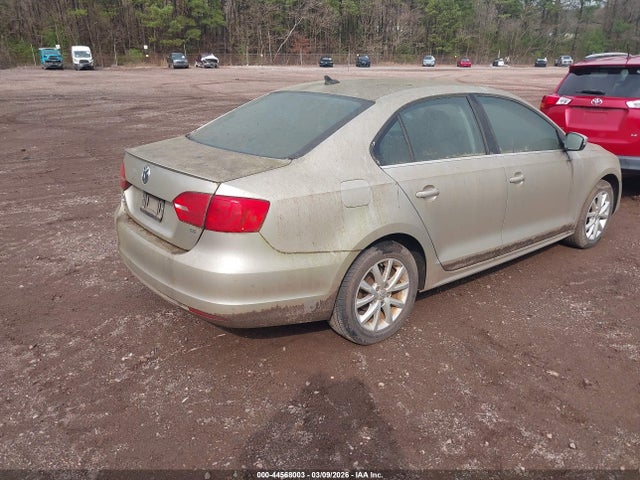 2014 Volkswagen Jetta 1.8t Se მანქანა იყიდება აუქციონზე, vin: 3VWD17AJXEM317946, აუქციონის ნომერი: 44568003