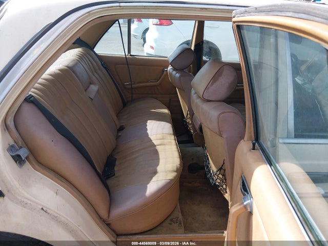 1983 MERCEDES-BENZ 300 WDBAB33A7DB033381 Photo 7