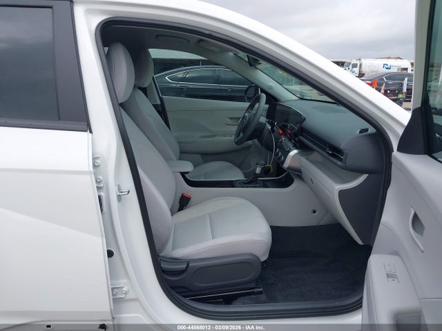 44568012 :رقم المزاد ، KM8HA3AB4SU260202 vin ، 2025 Hyundai Kona Se مزاد بيع