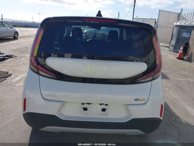 2023 Kia Soul Ex მანქანა იყიდება აუქციონზე, vin: KNDJ33AU2P7854827, აუქციონის ნომერი: 44568017