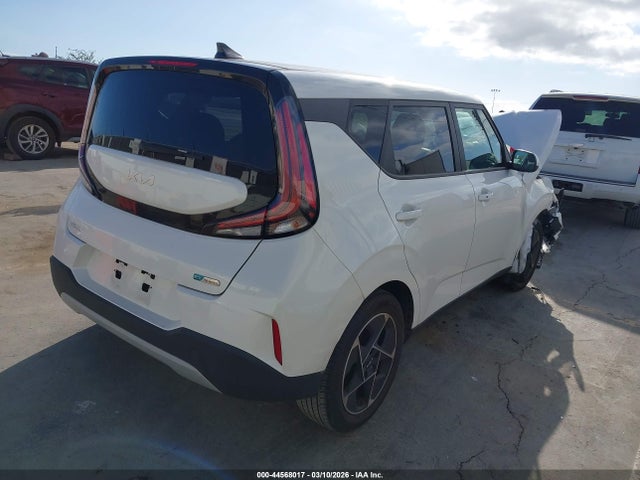 2023 Kia Soul Ex მანქანა იყიდება აუქციონზე, vin: KNDJ33AU2P7854827, აუქციონის ნომერი: 44568017