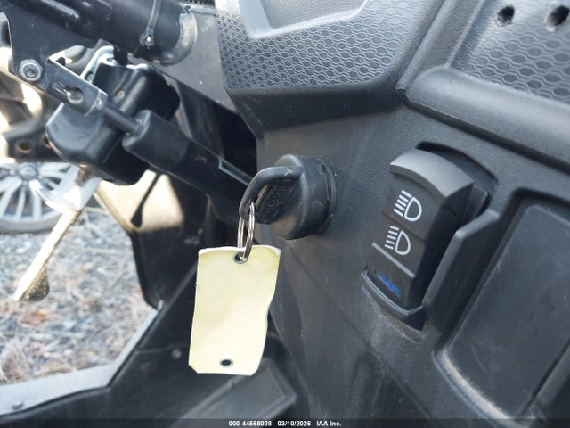 2023 POLARIS RZR 3NSNAE996PH424024 Photo 10