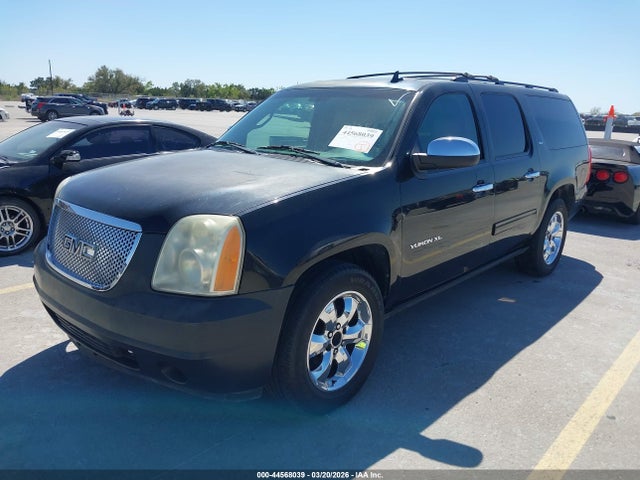 2011 GMC YUKON XL 1500 1GKS1KE0XBR289613 Photo 1
