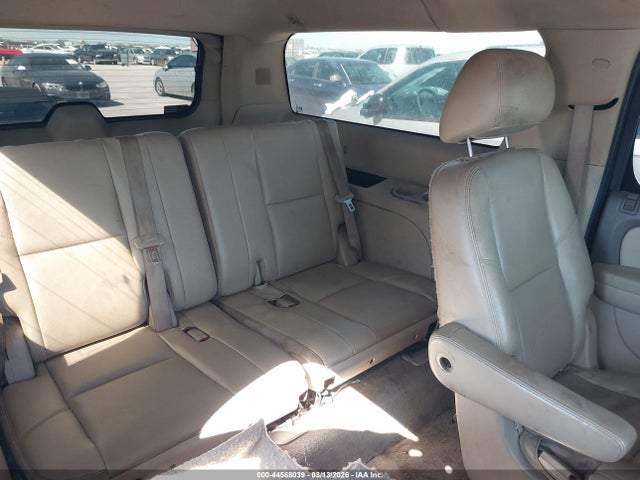 2011 GMC YUKON XL 1500 1GKS1KE0XBR289613 Photo 7