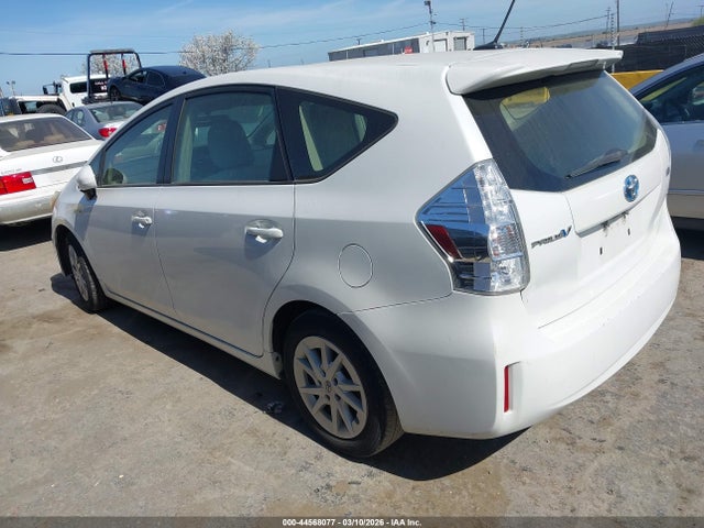 JTDZN3EU7E3313168 Toyota Prius V Three