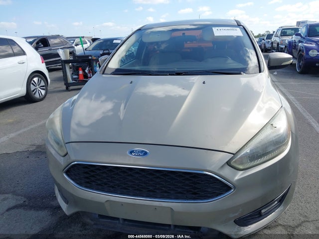 Ford FOCUS SE 2016 1FADP3F23GL324940 Image 6